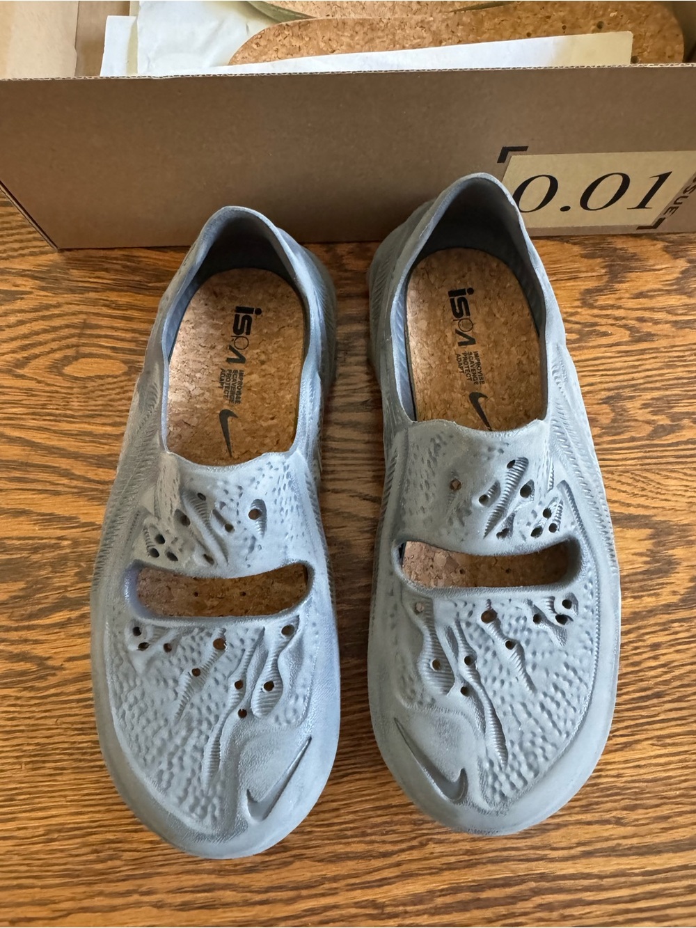 Nike ISPA Women's Slip-On Clog in Light Gray